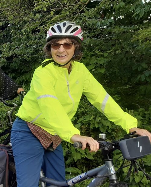 Picture of Sarah Howkin on her bike